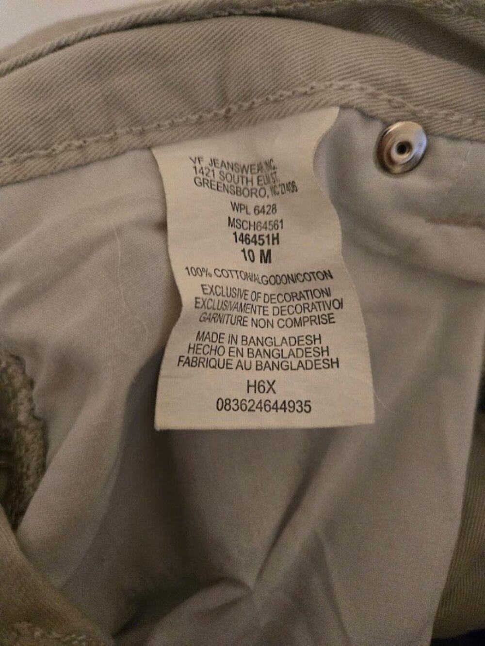 Lee Riders tan shorts Size 10 - Picture 4 of 4